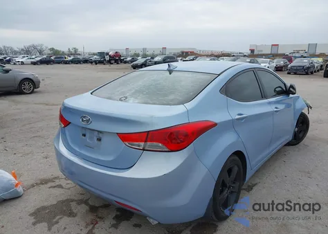 2013 Hyundai Elantra Gls z USA, uszkodzony, nr VIN KMHDH4AE8DU522820